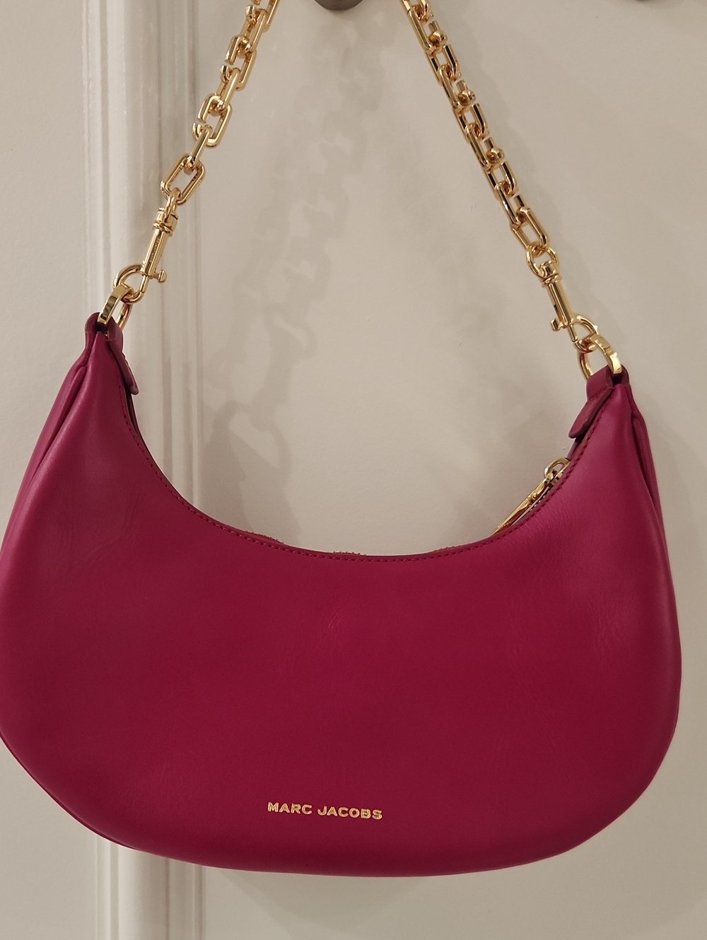 Marc Jacobs Magenta Leather Shoulder Bag with Gold Chain
